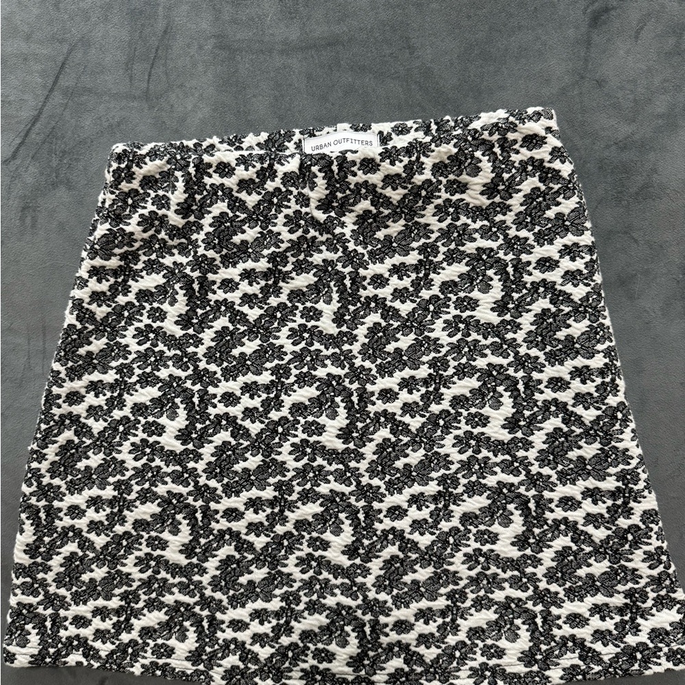 Urban Outfitters Black and White Floral Skirt